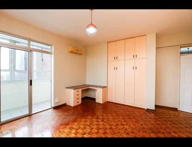3 BEDROOM APARTMENT FOR SALE IN NORTH BEACH